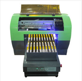 والدليل على الماء 3D منقوش فوق البنفسجية LED مسطحة الطابعة CMYK / CMYKW الفوري الجاف WIN98 نظام التشغيل المزود